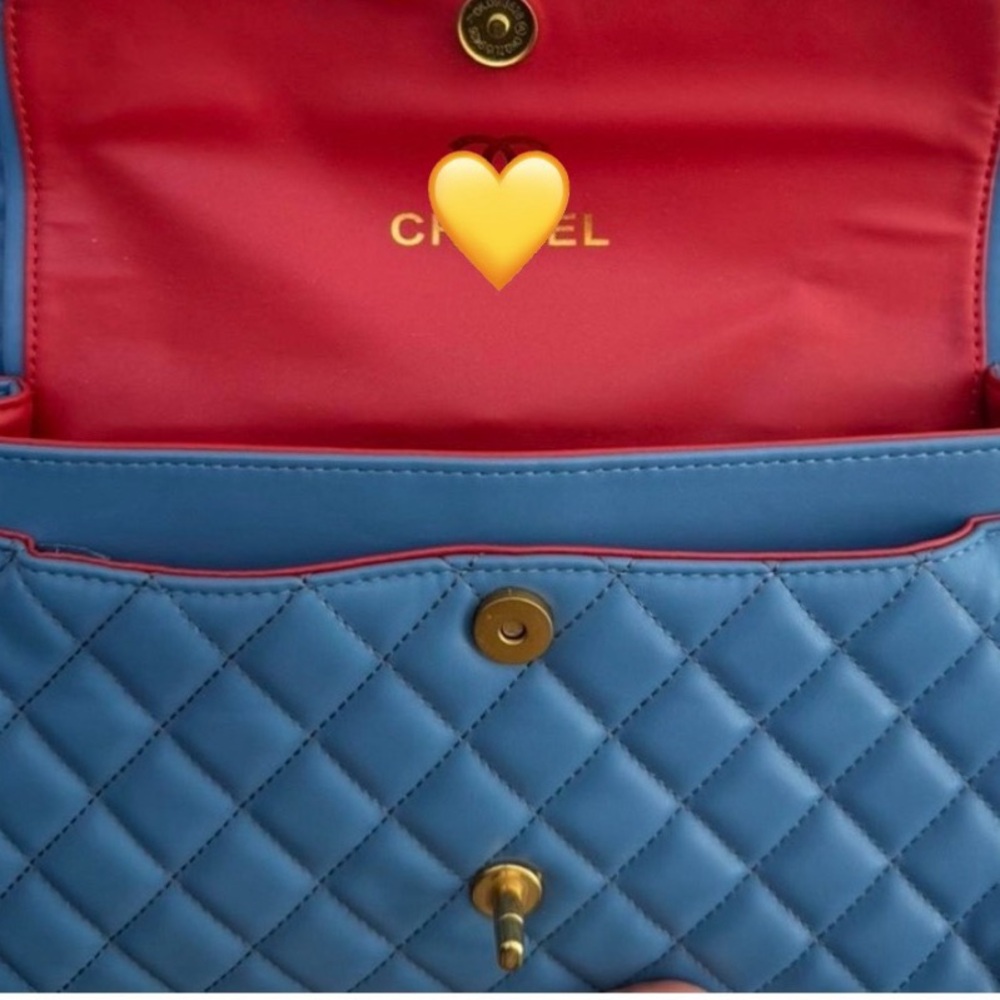 Large Blue Quilted Women's Bag - Picture 2 of 6